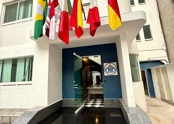 Wonder Hostal - Reforma La Diana